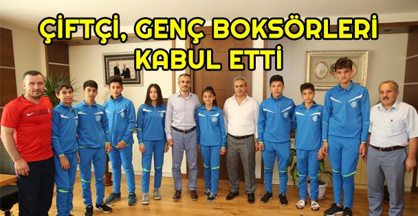 Çiftçi, genç boksörleri kabul etti