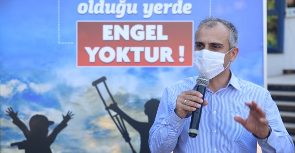 Çiftçi'den engelli merkezi sözü