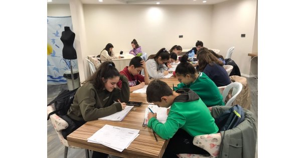 Çınar Akademi LGS Hazırlık Kursları Öğrencilerin Hayatına Dokunuyor