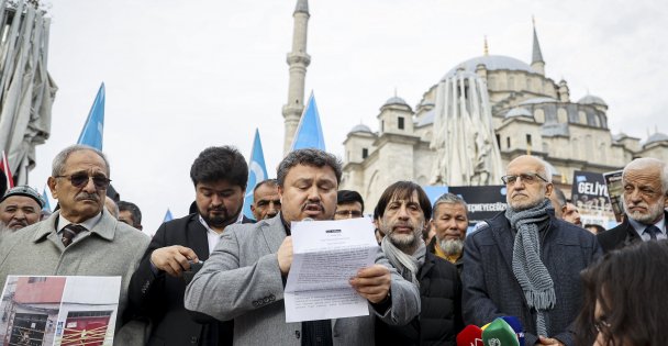 Çin'in Sincan Uygur Özerk Bölgesi'nde uyguladığı politikalar protesto edildi