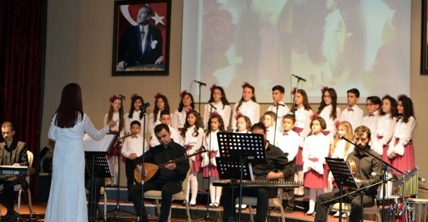 Çocuk korosundan Anneler Gününe özel konser