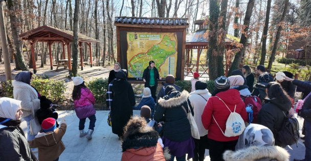 Çocuklar, Dünya Kuş Gününde doğayı keşfetti