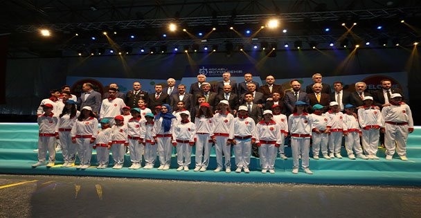 Çocuklar umudumuz, istikbalimizdir