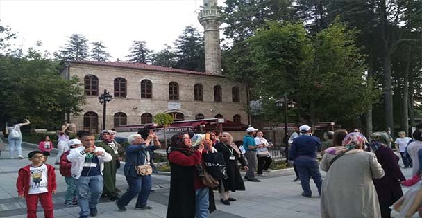 Çölyak hastaları Bilecik'i gezdi