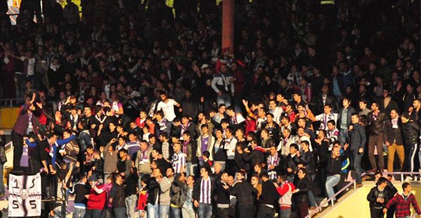 Cumartesi geliyoruz