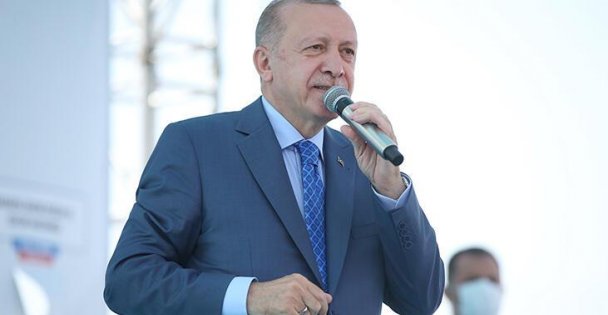 Cumhurbaşkanı açılış töreninde.