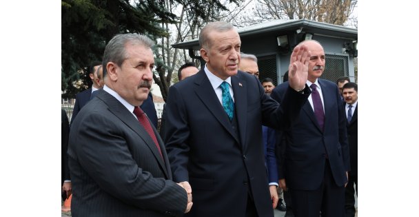 Cumhurbaşkanı Erdoğan, BBP Genel Başkanı Destici'yi ziyaret etti