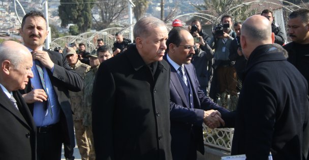 Cumhurbaşkanı Erdoğan, Hatay'da kanaat önderleri ve STK temsilcileri ile bir araya geldi