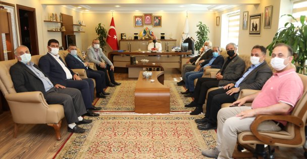 DARICA BELEDİYESİ, MUHTARLARLA İŞBİRLİĞİ İÇİNDE ÇALIŞIYOR