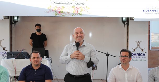 Darıca Belediyesi'nden YKS'ye Girecek Öğrencilere Moral Yemeği