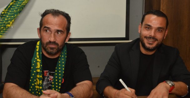 Darıca Gençlerbirliği Theofanis Gekas ile sözleşme imzaladı