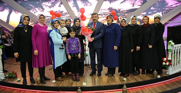 Darıca Kadınlar Günü'nü kutladı