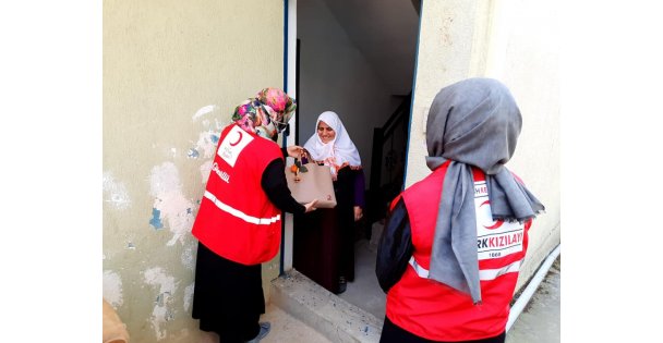 Darıca Kızılay'dan Anneler Günü'nde Anlamlı Etkinlik