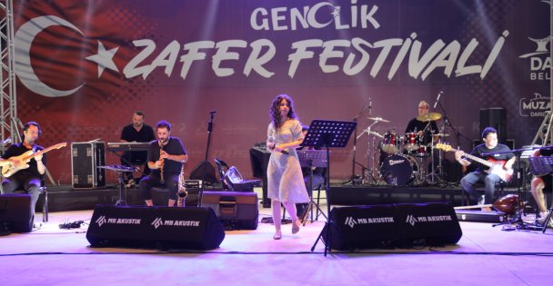 Darıca'da 100. Yıla yakışan festival