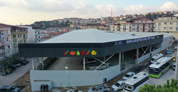 DARICA'DA AÇILAN MODERN KAPALI PAZAR ORGANİZASYONLARA EV SAHİPLİĞİ YAPMAYA BAŞLADI