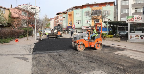 Darıca'da Asfalt Yama Çalışmaları Hız Kazandı