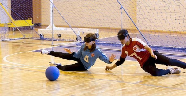 Darıca'da görme engelliler için Goalball turnuvası düzenleniyor