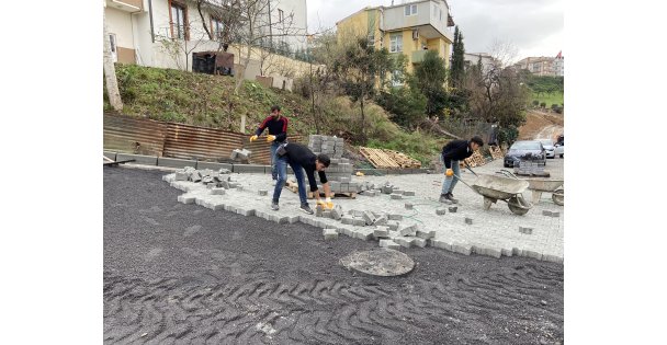 Darıca'da Güvenli Ulaşım İçin Asfalt Ve Parke Seferberliği