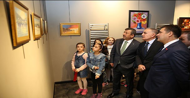 Darıca'da Resim Sergisi Açıldı