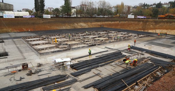 Darıca'da spor salonunun temeli atıldı