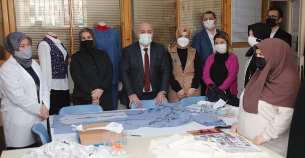 Darıcalı Kadınlar Meslek Öğrenirken Ekonomik Kazanç Da Sağlayacak