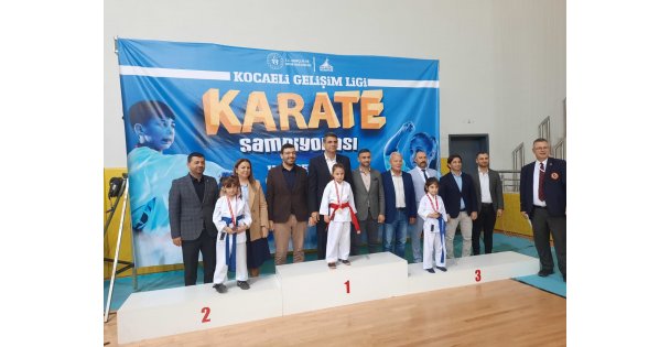 Darıcalı minikler madalyaları topladı