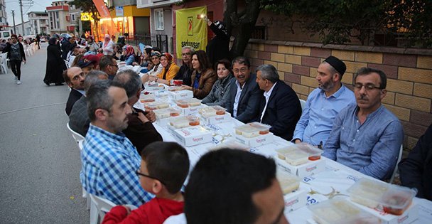 Darıcalılar mahalle iftarında buluşuyor