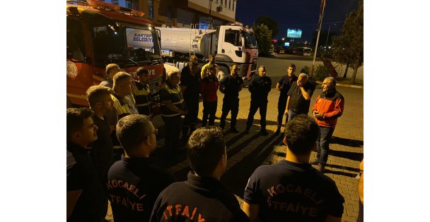 Datça'daki orman yangınını söndürme çalışmalarına Kocaeli itfaiyesinden destek