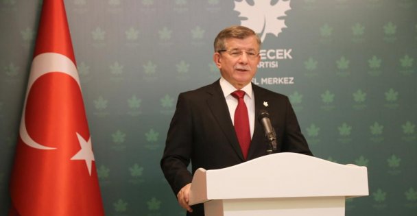 Davutoğlu'ndan kritik görüşme trafiği