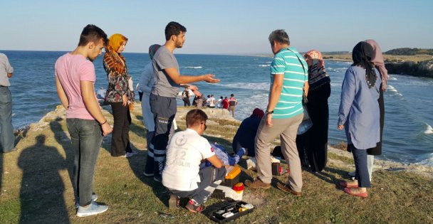 Denizde kaybolan iki kişi aranıyor