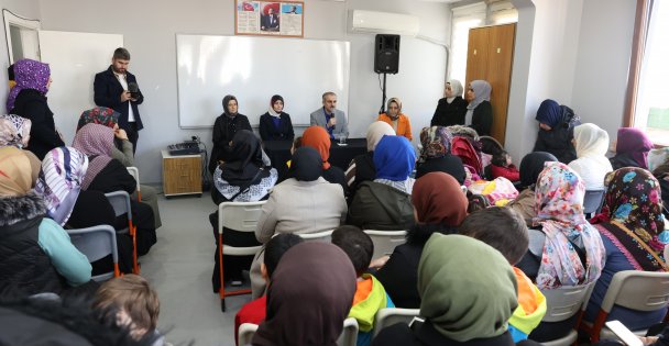 Depremde hayatını kaybedenler için Kur'an-ı Kerim okundu