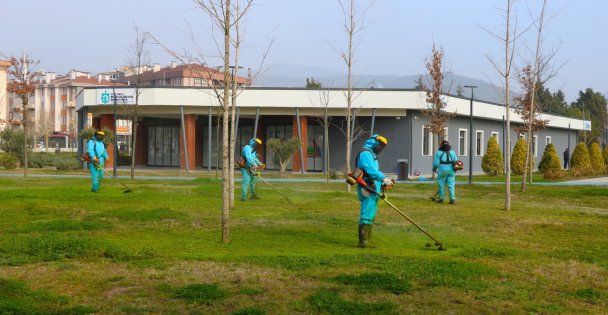 Derince Millet Bahçesi'nde Temizlik