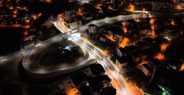 Dev proje, gece görüntüsüyle de göz kamaştırıyor