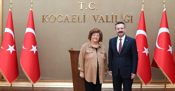 Devlet Bakanı Sayın Güldal Akşit, Kocaeli Valisini Ziyaret Etti