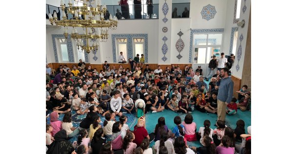 Dijital dünyada yolunu arayan çocuklara rehberlik