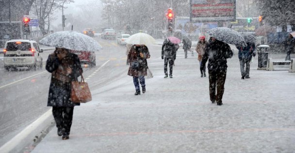 Dikkat! Kar geliyor