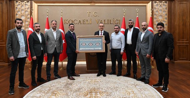 Dilovalı Ağrılılar'dan Vali Yavuz'a 'GİLEM” hediyesi