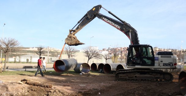 Dilovası Batı Kavşağı'nda hummalı çalışma