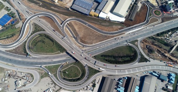 Dilovası Batı Kavşağı'nda Yatay Sondaj Yapılıyor