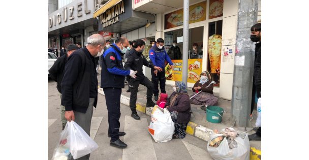 Dilovası Belediyesi, Dilencilere Göz Açtırmıyor!