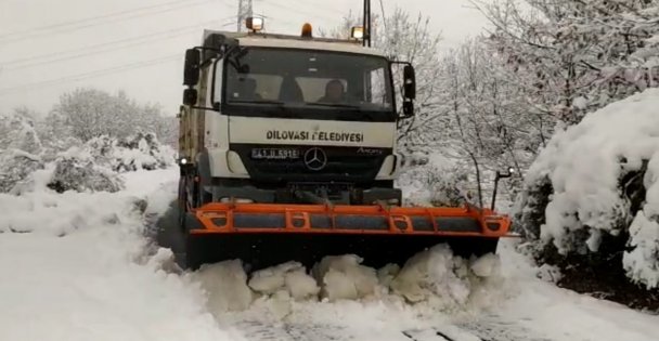 Dilovası Belediyesi, Karla Mücadele Ekibi 7/24 Sahada