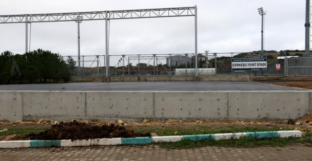 Dilovası Çerkeşli'deki Sahanın Asfalt Kaplaması Tamam