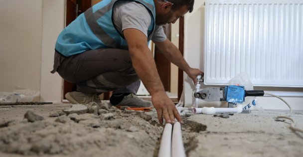 Dilovası doğalgaz dönüşüm projesinde 250 hane tamamlandı;  Büyükşehir'le temiz hava ve konfor dönemi