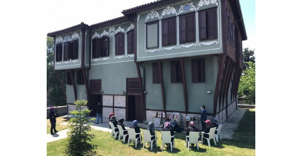 Dilovası El Sanatları İle Tanınıyor