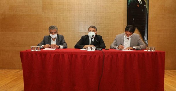 Dilovası Eylül ayı meclis toplantısında konuşan Başkan Şayir:2,5 yılda rekor kırdık