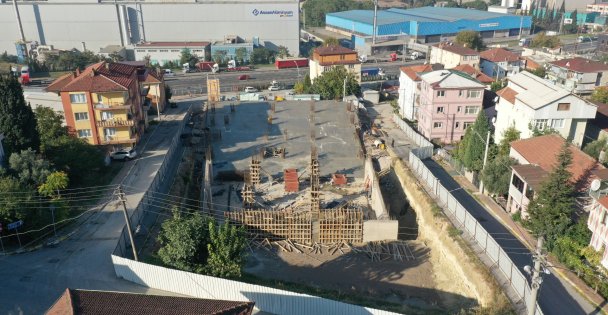 Dilovası Katlı Otoparkı Yükseliyor