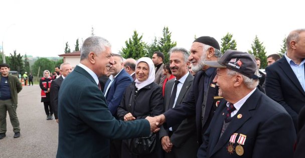 DİLOVASI'NDA 29 EKİM COŞKUSU