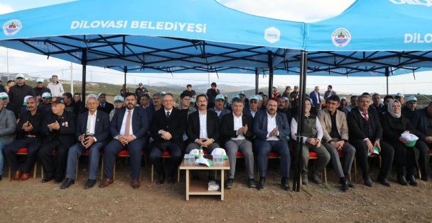 Dilovası'nda 2 bin 500 fidan toprakla buluştu