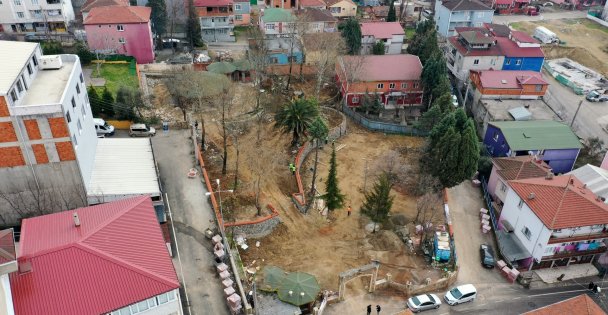 Dilovası'nda Adnan Kahveci Parkı Sil Baştan