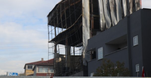 Dilovası'ndaki yangına ilişkin belediye başkanı yardımcısı ile 4 kişi açığa alındı